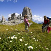 Hiking around Cortina with two nights in charming rifugios