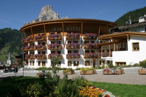 Hotel Posta Zirm, Alta Badia