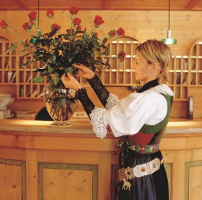 Hotel Posta Zirm, Dolomites