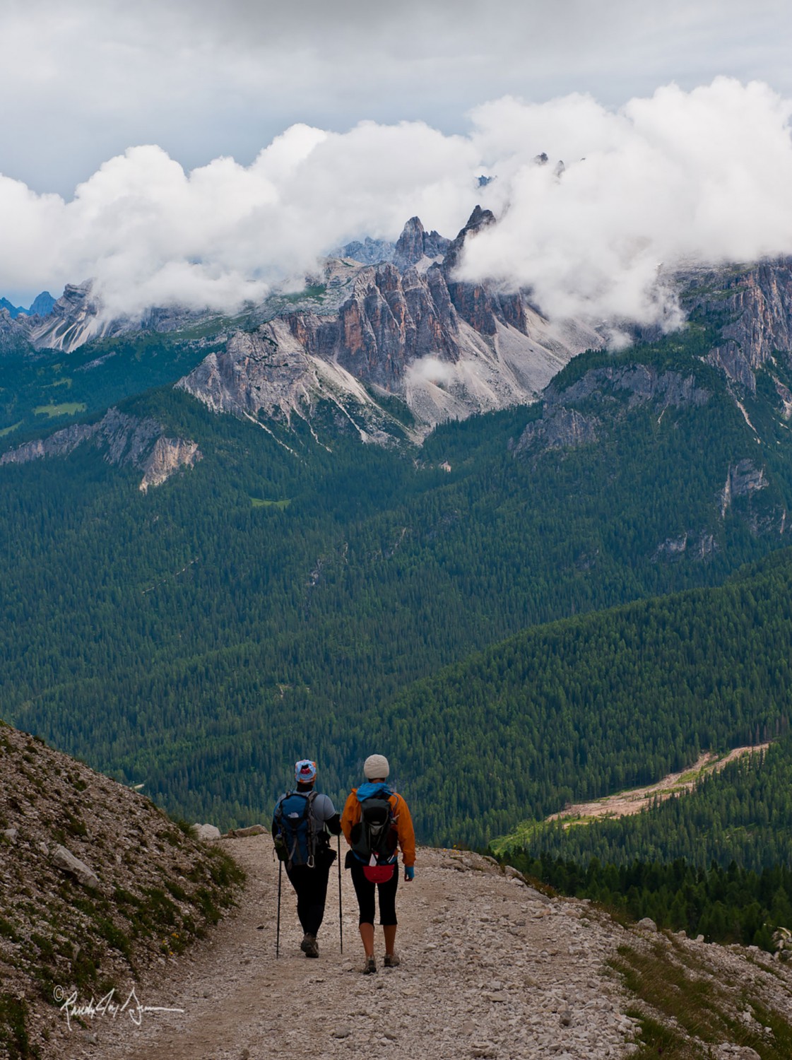 Alta Via 1 Hiking Trip Dolomites Short Stays Dolomite Mountains