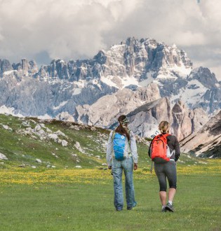 dolomites hiking trips