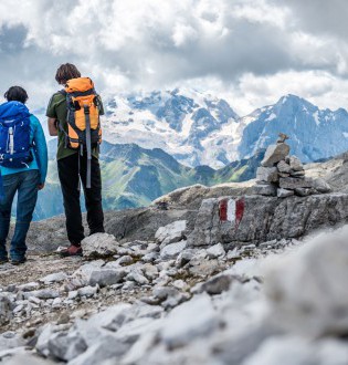 dolomites hiking trips