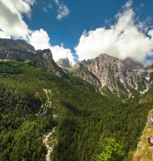 hiking tours in the dolomites