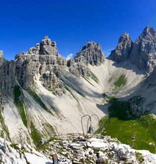 hiking tours in the dolomites